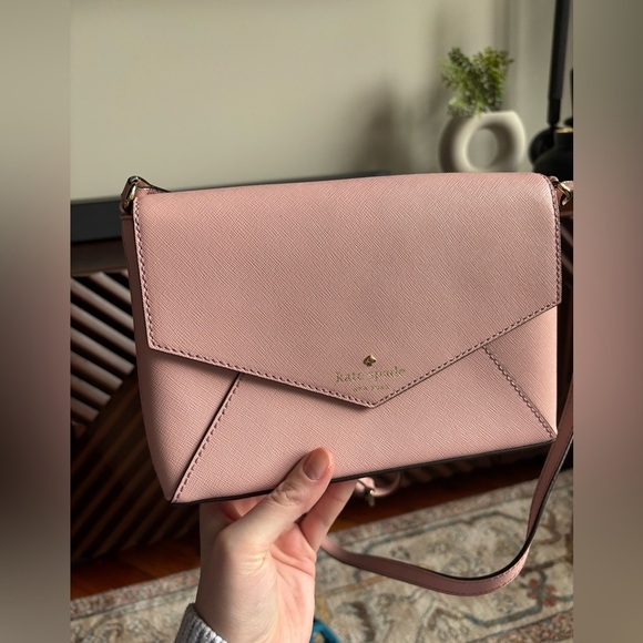 Like-New Kate Spade Envelope Crossbody Light Pink - Picture 4 of 4